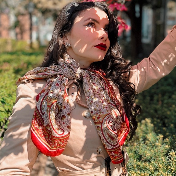 Vintage Handmade beige/red pasley vintage silk